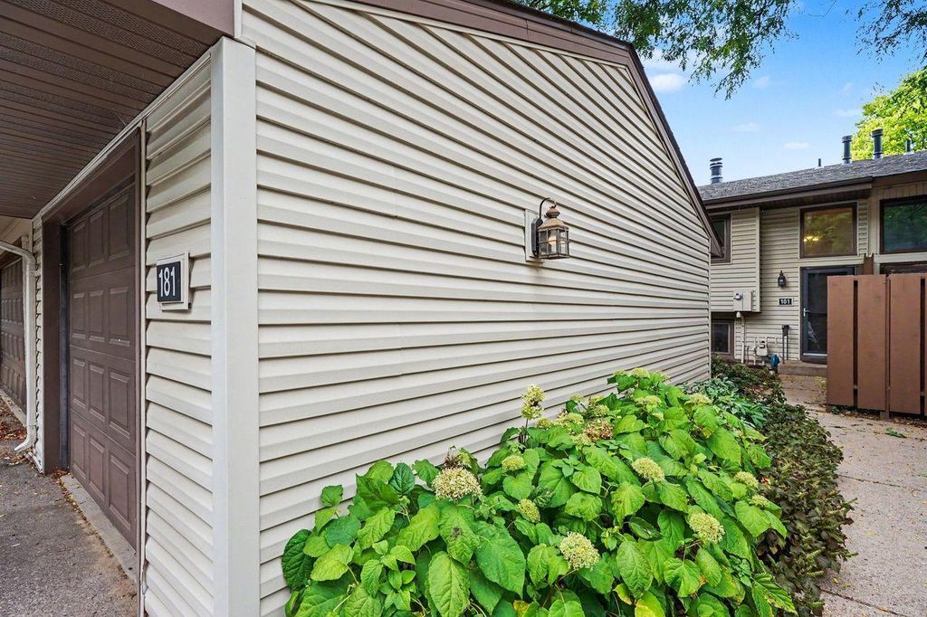 181 River Woods Lane, Burnsville, MN 55337 — photo 3