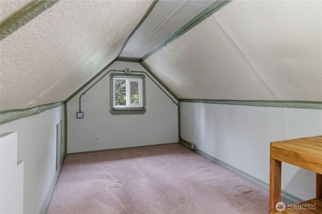 6557 Cultus Bay Road, Clinton, WA 98236