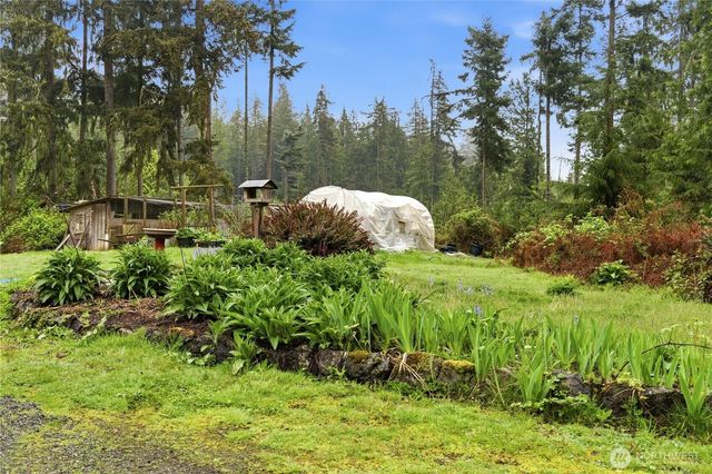 6557 Cultus Bay Road, Clinton, WA 98236
