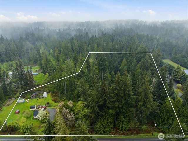 6557 Cultus Bay Road, Clinton, WA 98236