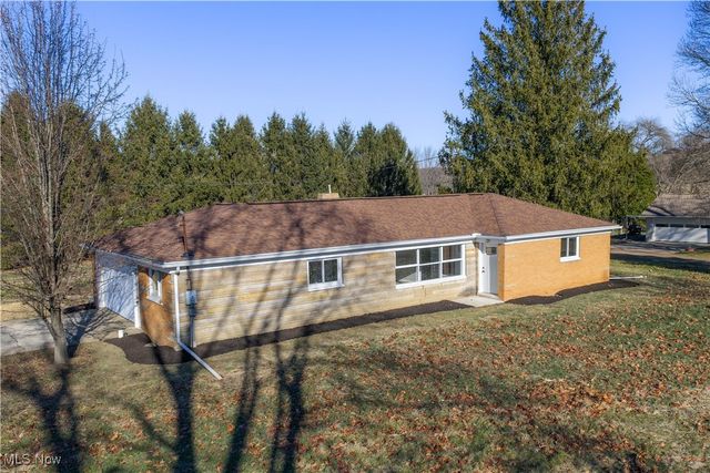 4029 Minard Road NW, Dover, OH 44622