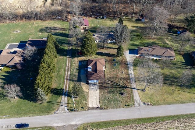 4029 Minard Road NW, Dover, OH 44622