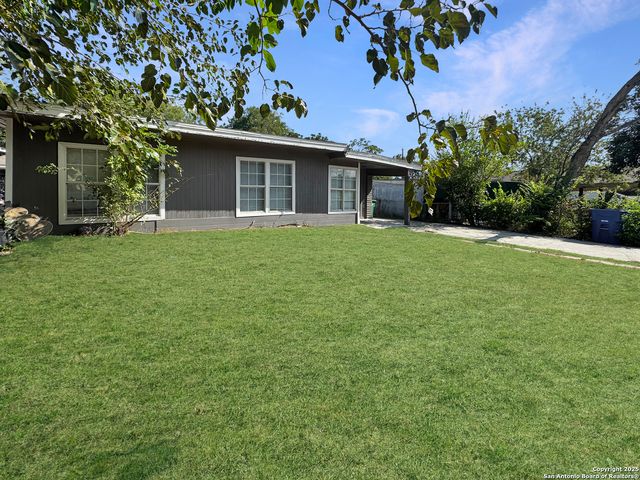 1611 La Manda, San Antonio, TX 78201