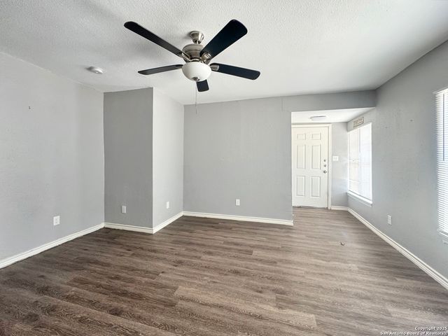 1611 La Manda, San Antonio, TX 78201
