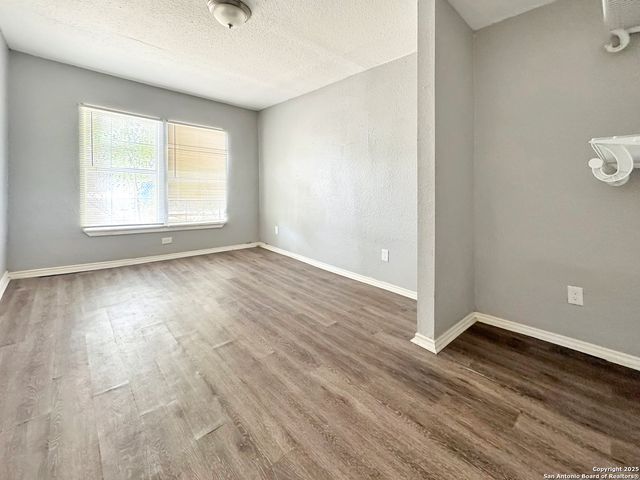 1611 La Manda, San Antonio, TX 78201