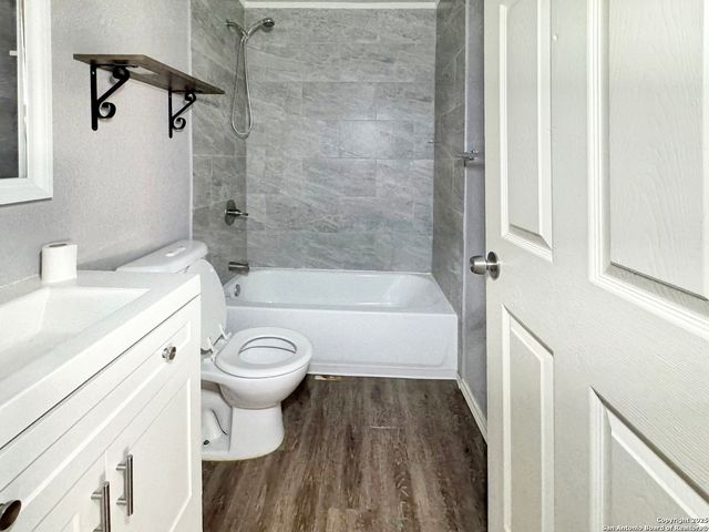 1611 La Manda, San Antonio, TX 78201