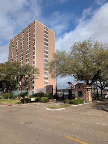 7520 Hornwood Drive 405, Houston, TX 77036