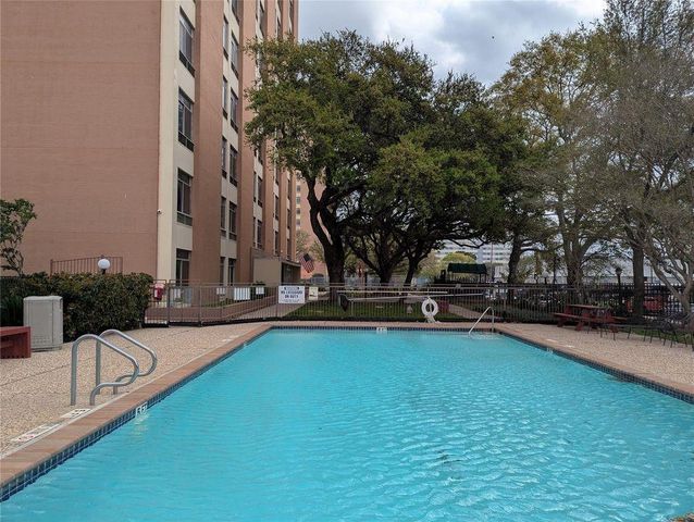 7520 Hornwood Drive 405, Houston, TX 77036