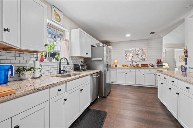 10588 Rhett Mcconnell Road, Theodore, AL 36582