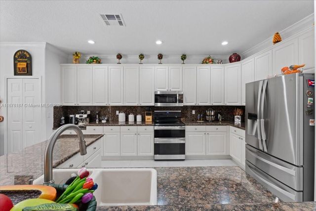17492 SW 35th St, Miramar, FL 33029