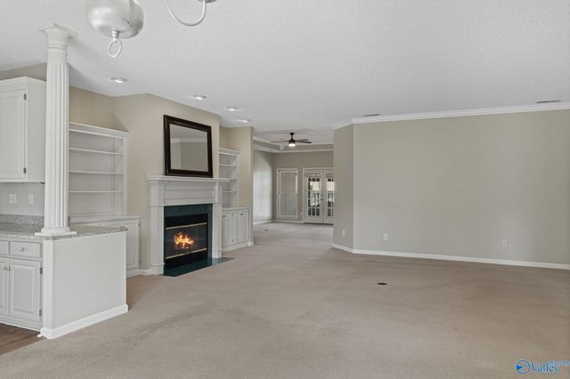 10031 Meredith Lane, Huntsville, AL 35803