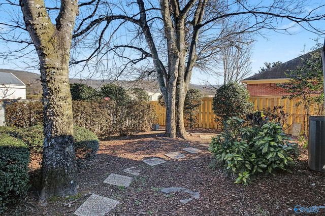 10031 Meredith Lane, Huntsville, AL 35803