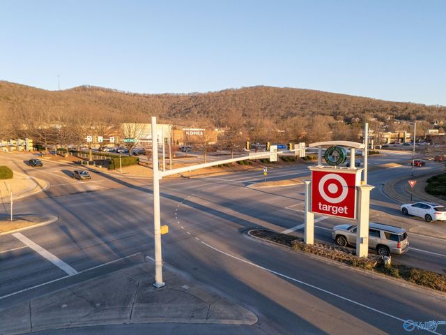 10031 Meredith Lane, Huntsville, AL 35803