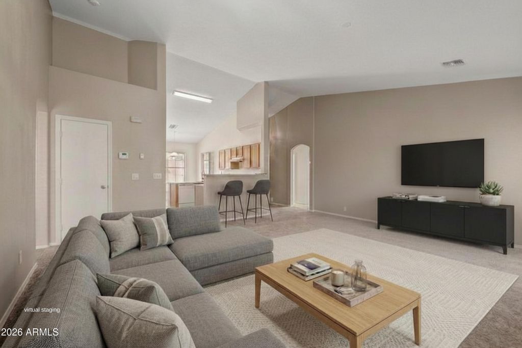 6546 W CORDES Road, Phoenix, AZ 85043 — exterior