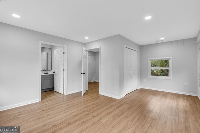 1606 King Road, Riverdale, GA 30296