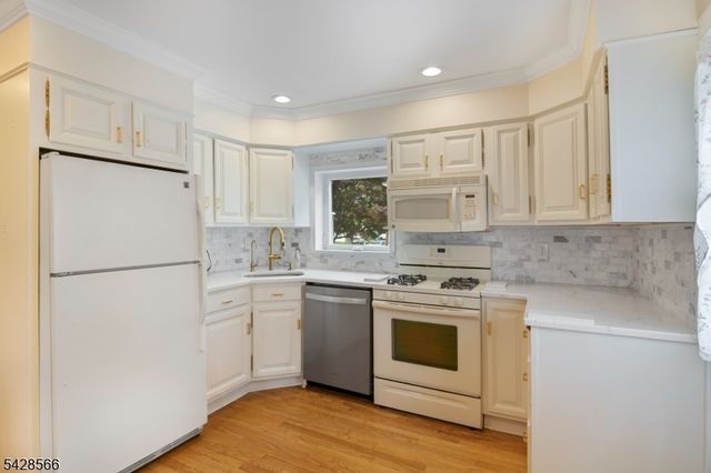775 W Inman Ave, Rahway City, NJ 07065