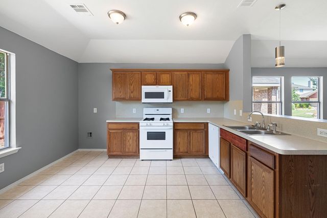 9304 Warren Drive, Mckinney, TX 75071
