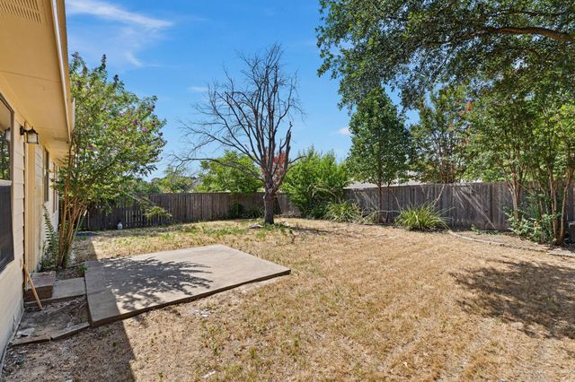 9304 Warren Drive, Mckinney, TX 75071