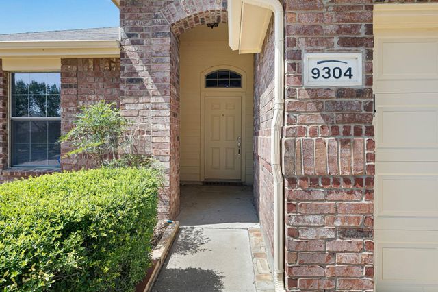 9304 Warren Drive, Mckinney, TX 75071