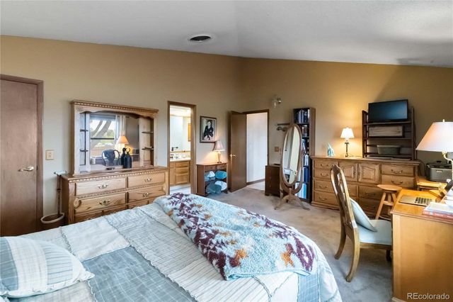 15863 E 7TH Avenue, Aurora, CO 80011