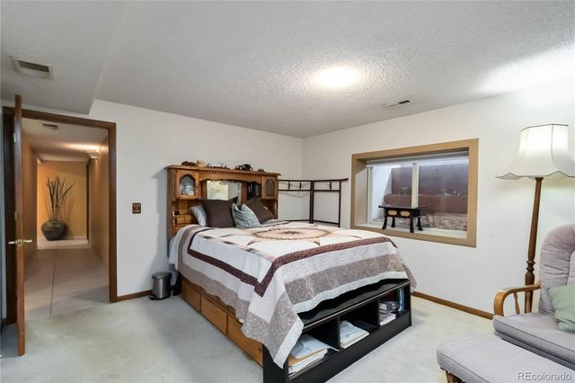 15863 E 7TH Avenue, Aurora, CO 80011