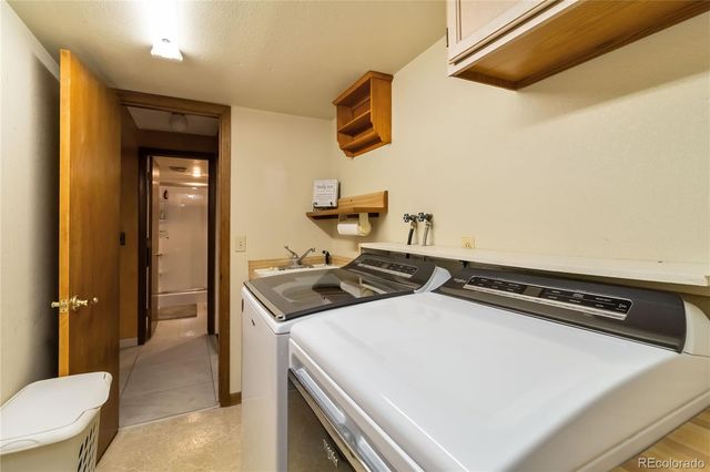 15863 E 7TH Avenue, Aurora, CO 80011