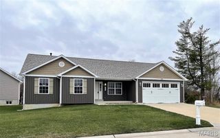 1102 STONE HENGE Court, Pevely, MO 63070