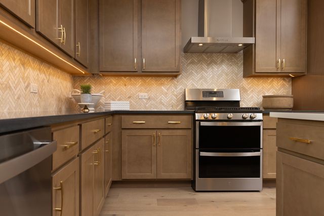 2767 Stone Circle, Geneva, IL 60134