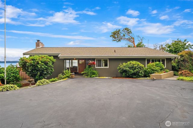 21553 1st Court S, Normandy Park, WA 98198