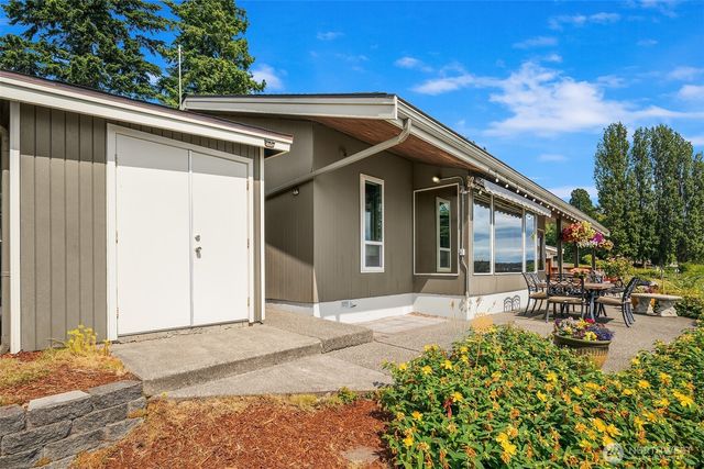 21553 1st Court S, Normandy Park, WA 98198