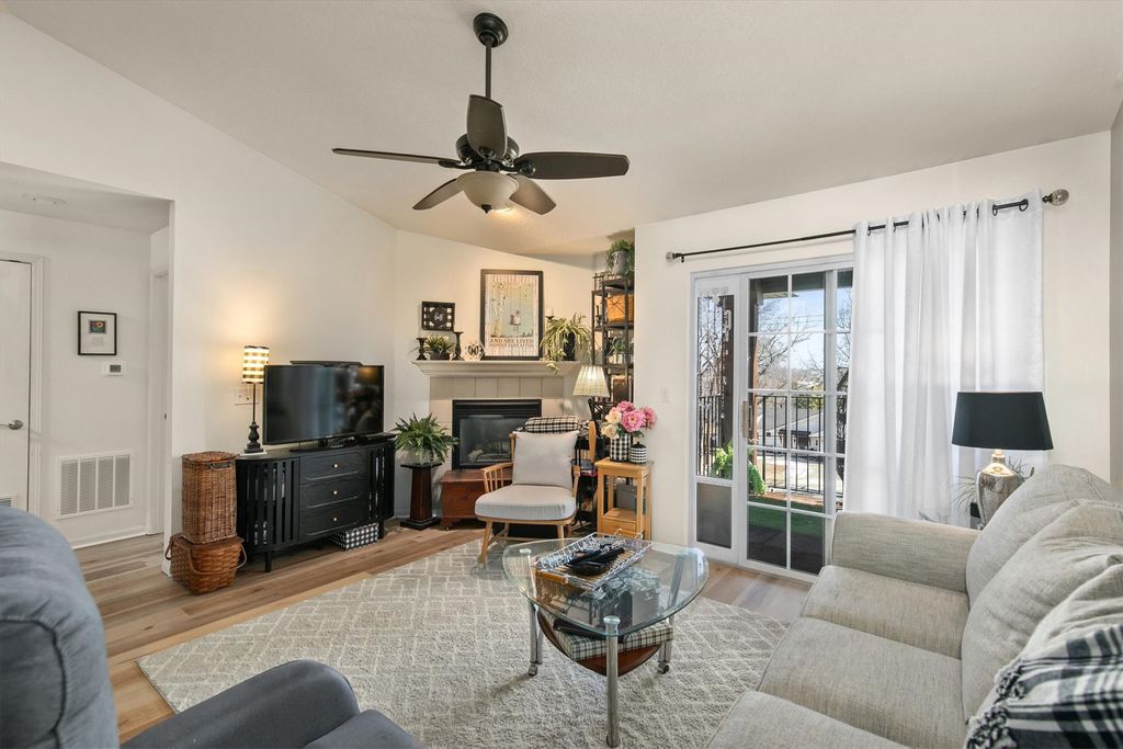 101 NW 8th Street 308, Grimes, IA 50111