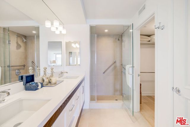 1221 W OCEAN Avenue 1501, Santa Monica, CA 90401