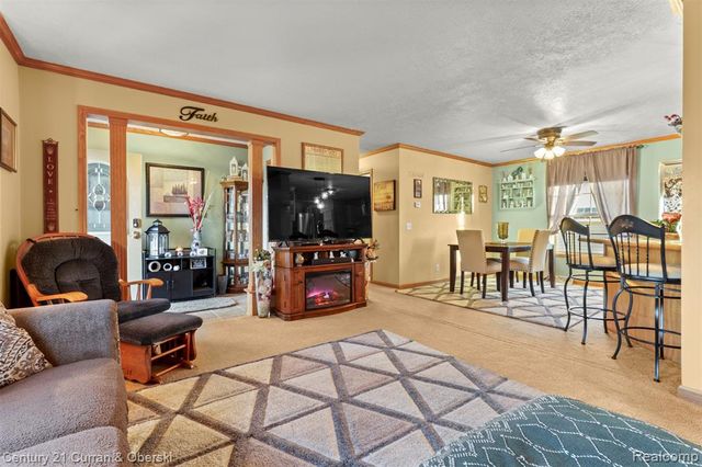 11191 Shady Grove Court, South Lyon, MI 48178