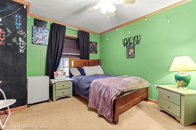 11191 Shady Grove Court, South Lyon, MI 48178