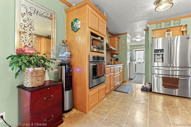 11191 Shady Grove Court, South Lyon, MI 48178