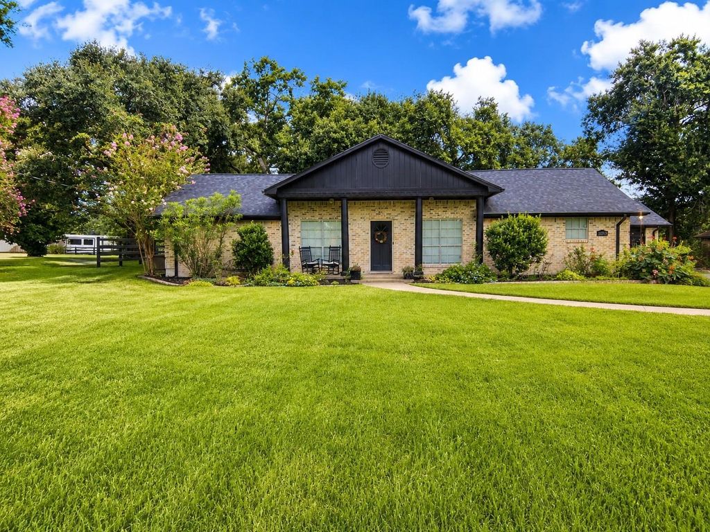 30819 Quinn Road, Tomball, TX 77375