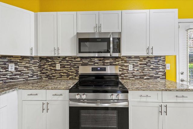 110 SW Peacock Blvd Apt 6-101 St, Port St Lucie, FL 34986