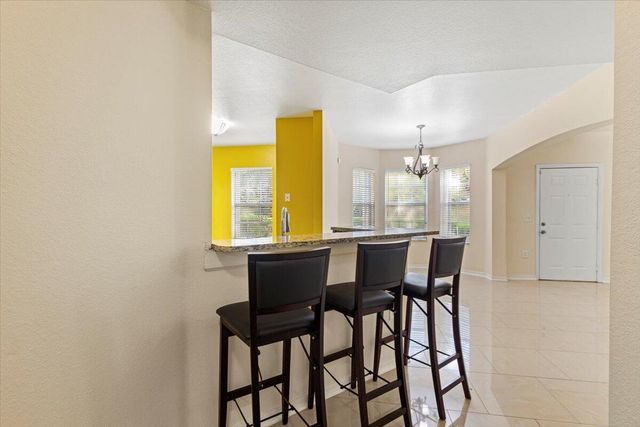 110 SW Peacock Blvd Apt 6-101 St, Port St Lucie, FL 34986