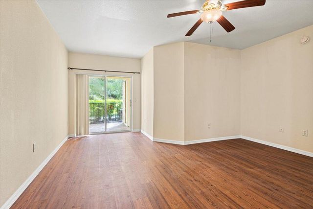 110 SW Peacock Blvd Apt 6-101 St, Port St Lucie, FL 34986