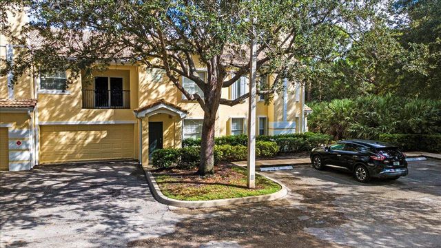 110 SW Peacock Blvd Apt 6-101 St, Port St Lucie, FL 34986