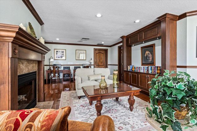 110 SW Peacock Blvd Apt 6-101 St, Port St Lucie, FL 34986