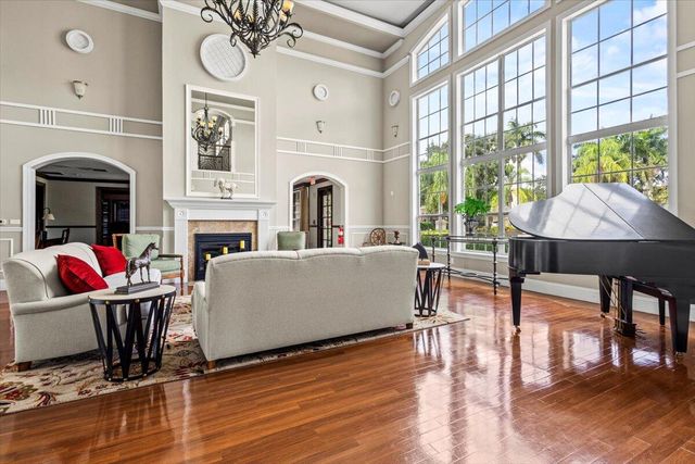 110 SW Peacock Blvd Apt 6-101 St, Port St Lucie, FL 34986