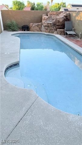 4708 English Ivy Court, Las Vegas, NV 89130