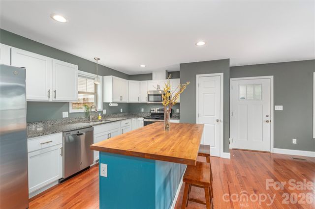 5 Declan Drive, Weaverville, NC 28787