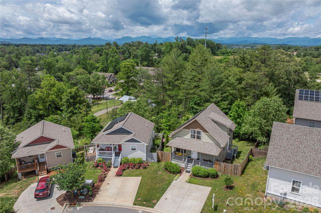 5 Declan Drive, Weaverville, NC 28787
