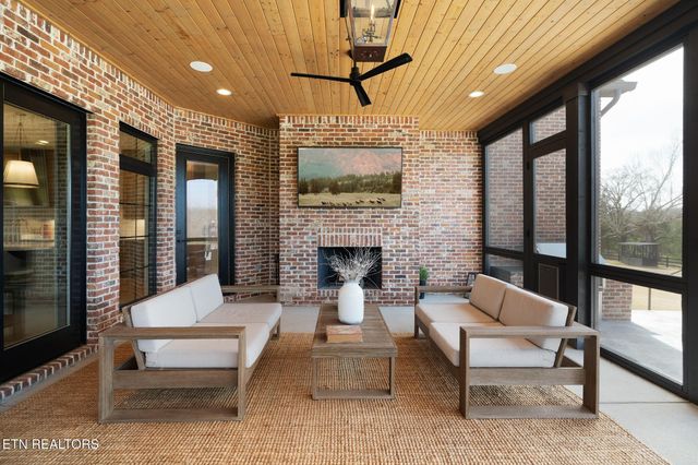 3693 Herschel Hudson Rd, Lascassas, TN 37085