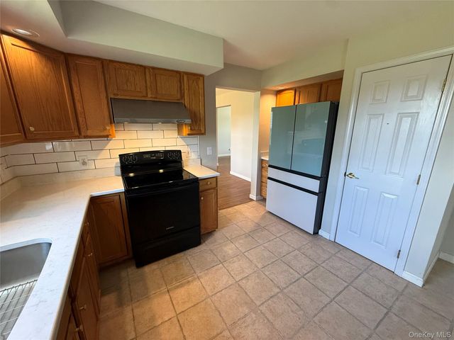 1462 Clove Valley Road, Lagrangeville, NY 12540