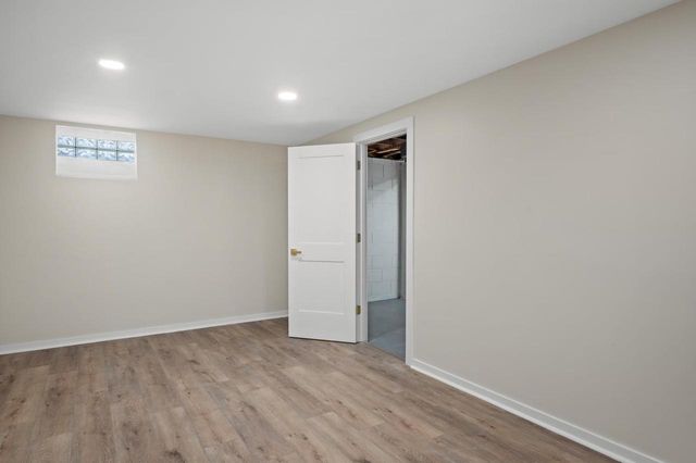8034 W Tesch AVENUE, Milwaukee, WI 53220