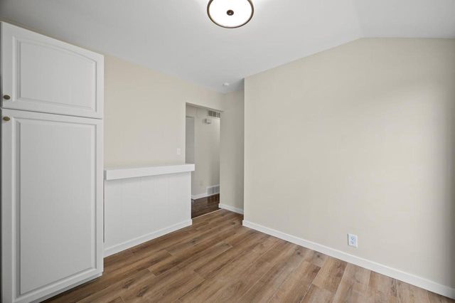8034 W Tesch AVENUE, Milwaukee, WI 53220