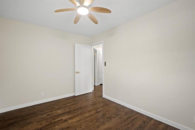 8034 W Tesch AVENUE, Milwaukee, WI 53220